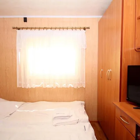 Alojamento de Turismo Selvagem Wynajem Domkow 